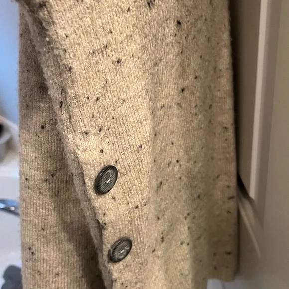 EUC! Cozy oatmeal Beige Cowl Neck Sweater with side buttons Size Large - Picture 5 of 14